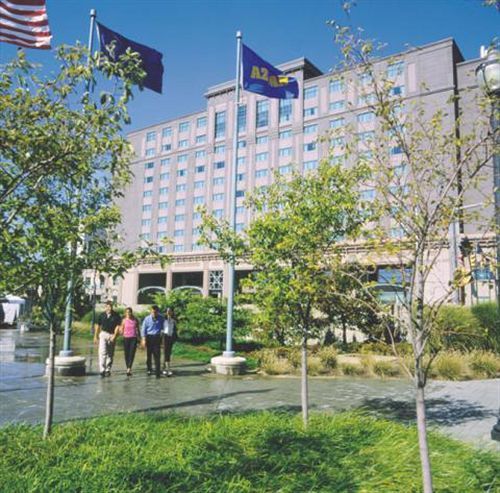 Bally'S Evansville Casino & Hotel Exteriör bild